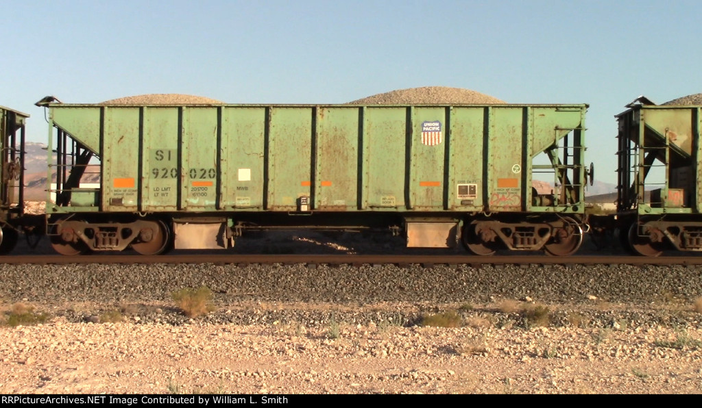 WB Unit Ballast Frt at Erie NV -34